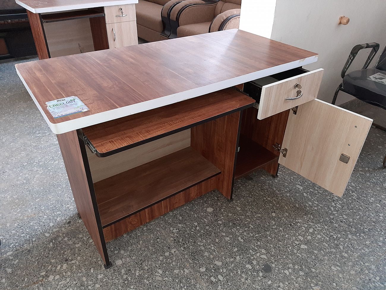 Office table one side drawer & door 4x2 