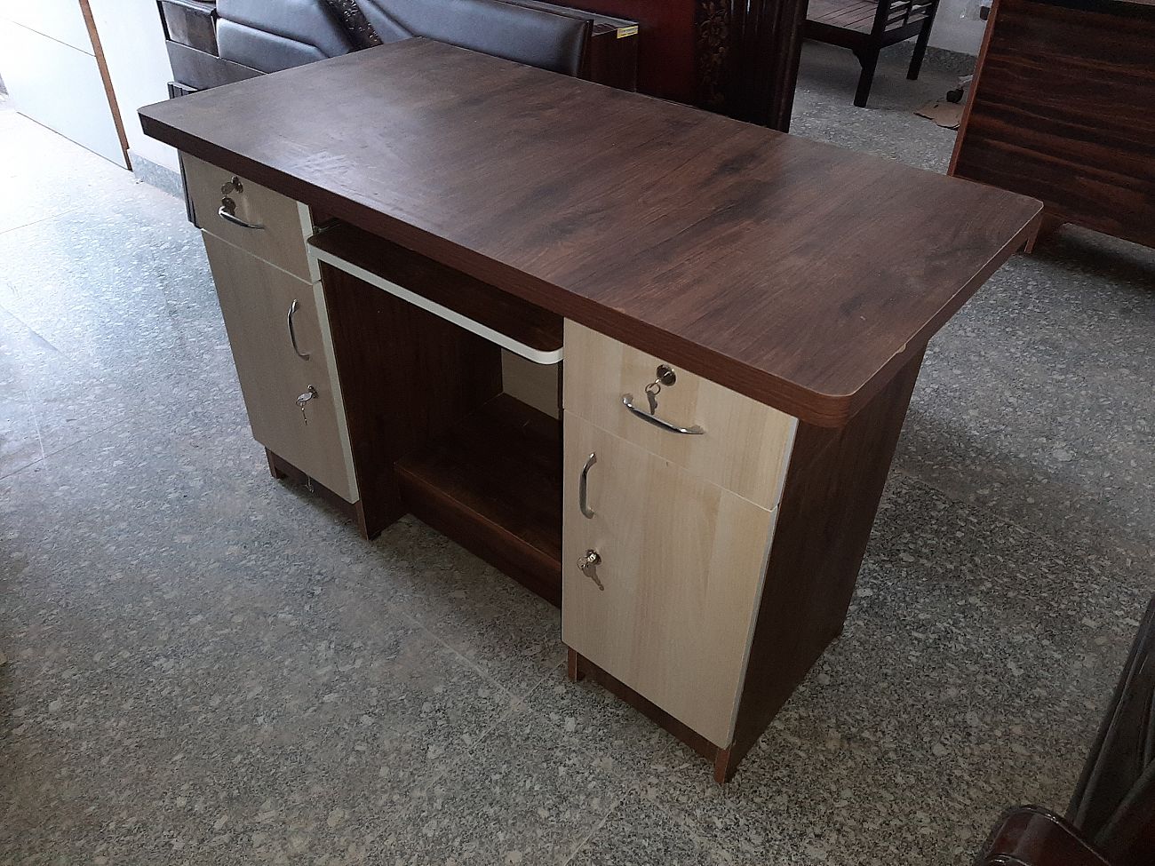 Office table both side drawer & door 4x2 