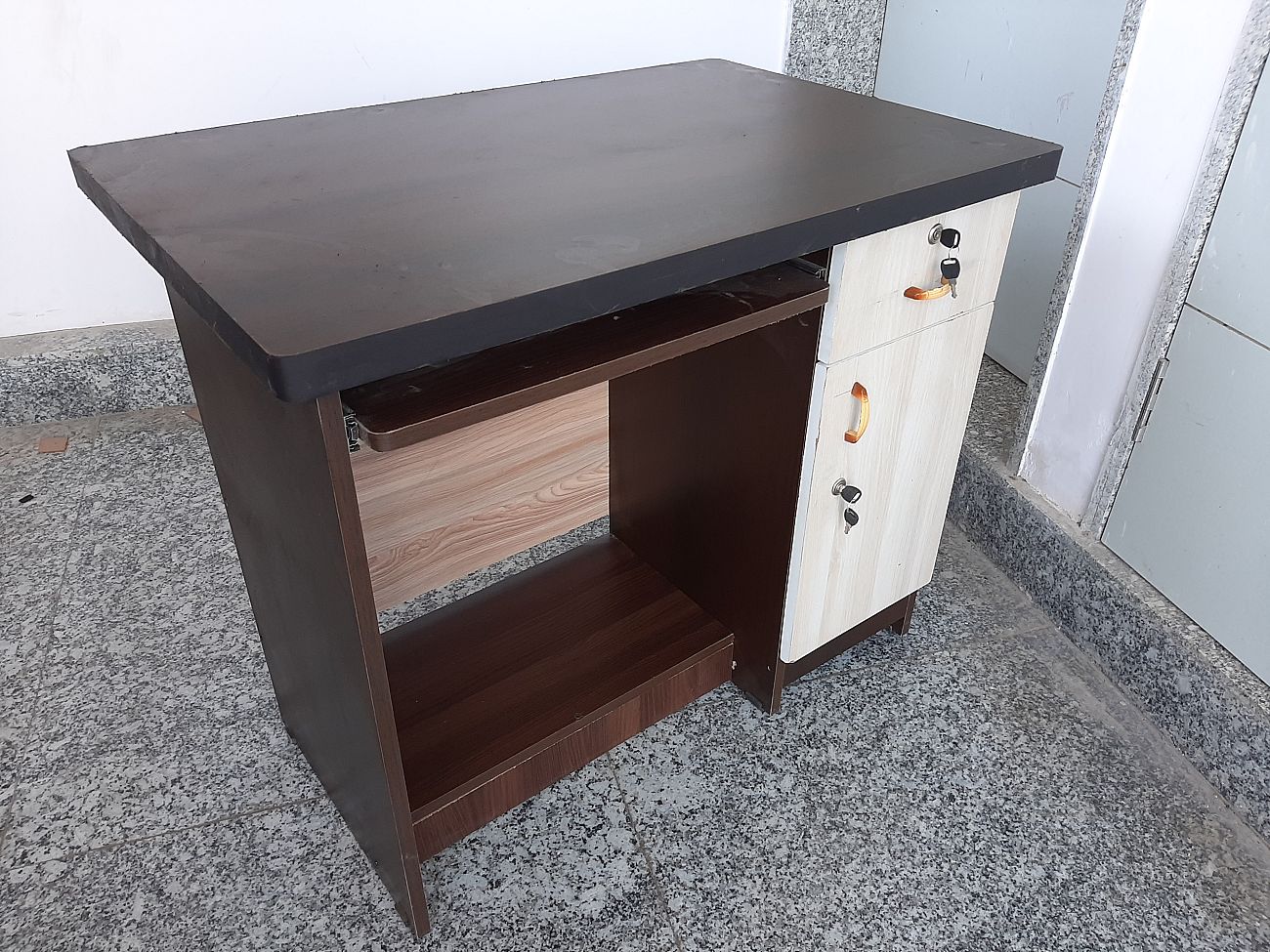 LT1-Bar-Cabinet