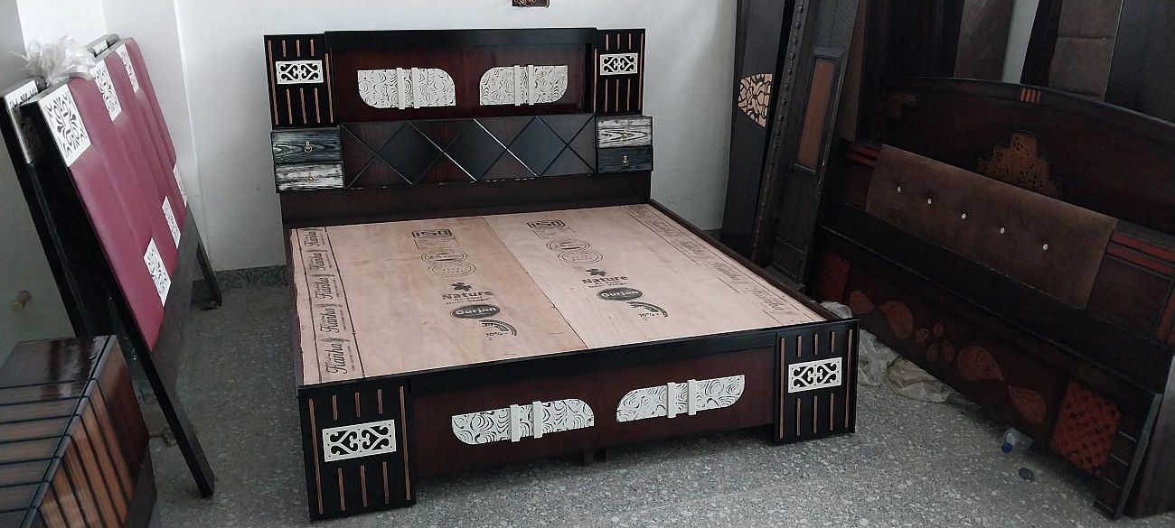 Double bed 08082023